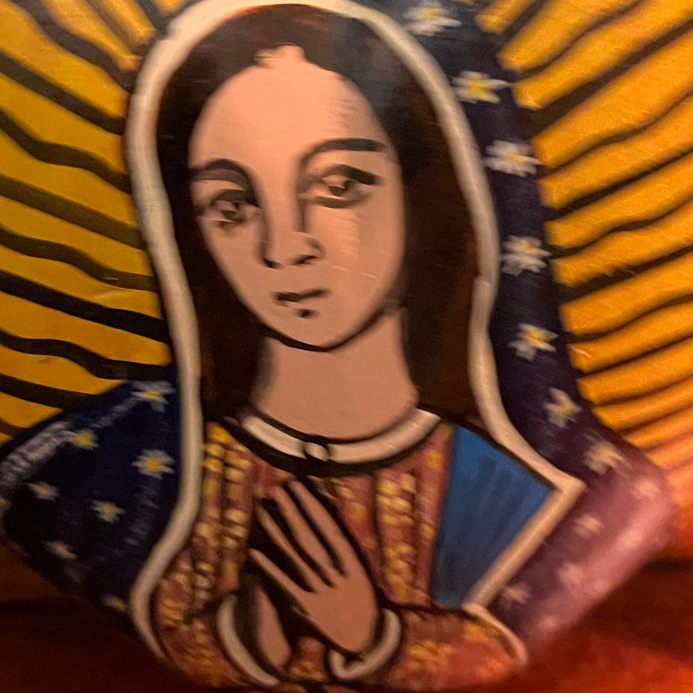 Mexican wood heart-Virgin Guadalupe wall art-Handpainted flowers-Great piece - Picture 4 of 7